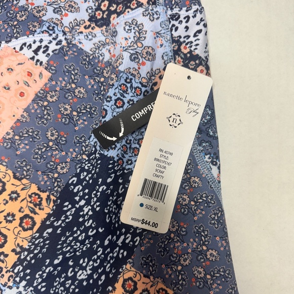 NWT Nanette Lepore Play Floral Patchwork Compression Shorts - Picture 2 of 5